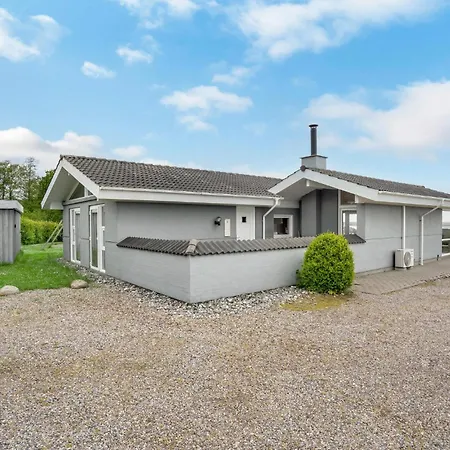 Amazing In With Kitchen Holiday home *