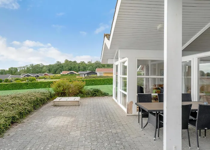 Holiday home Amazing In With Kitchen