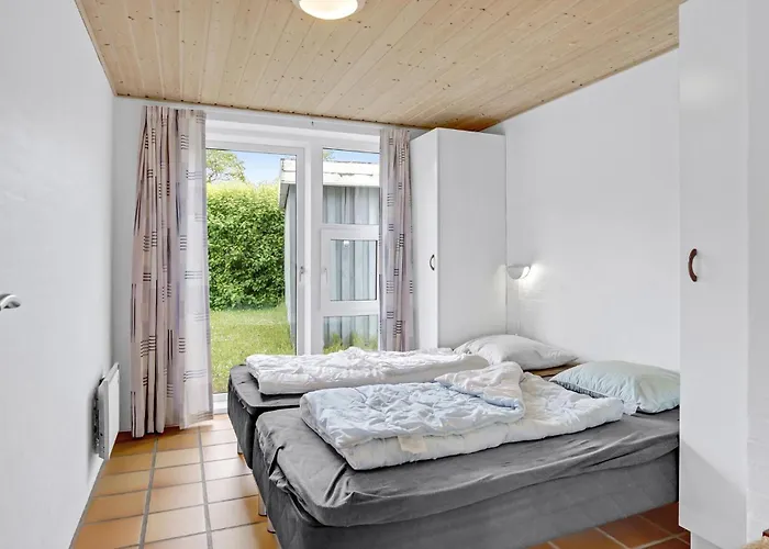 Amazing In With Kitchen